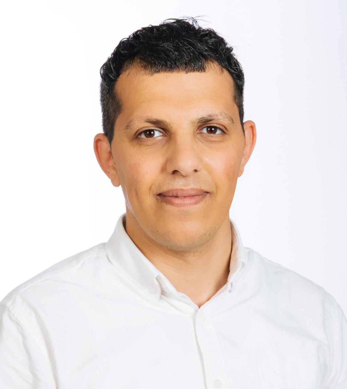 Portrait of Dr. Sahraoui Dhelim